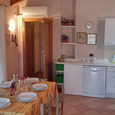 Casa Fulvia-appartamento. Sebino N° Cir-017143-00003 *
